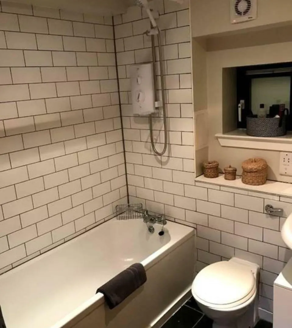 2 Bedroom In Edinburgh Old Town Appartamento