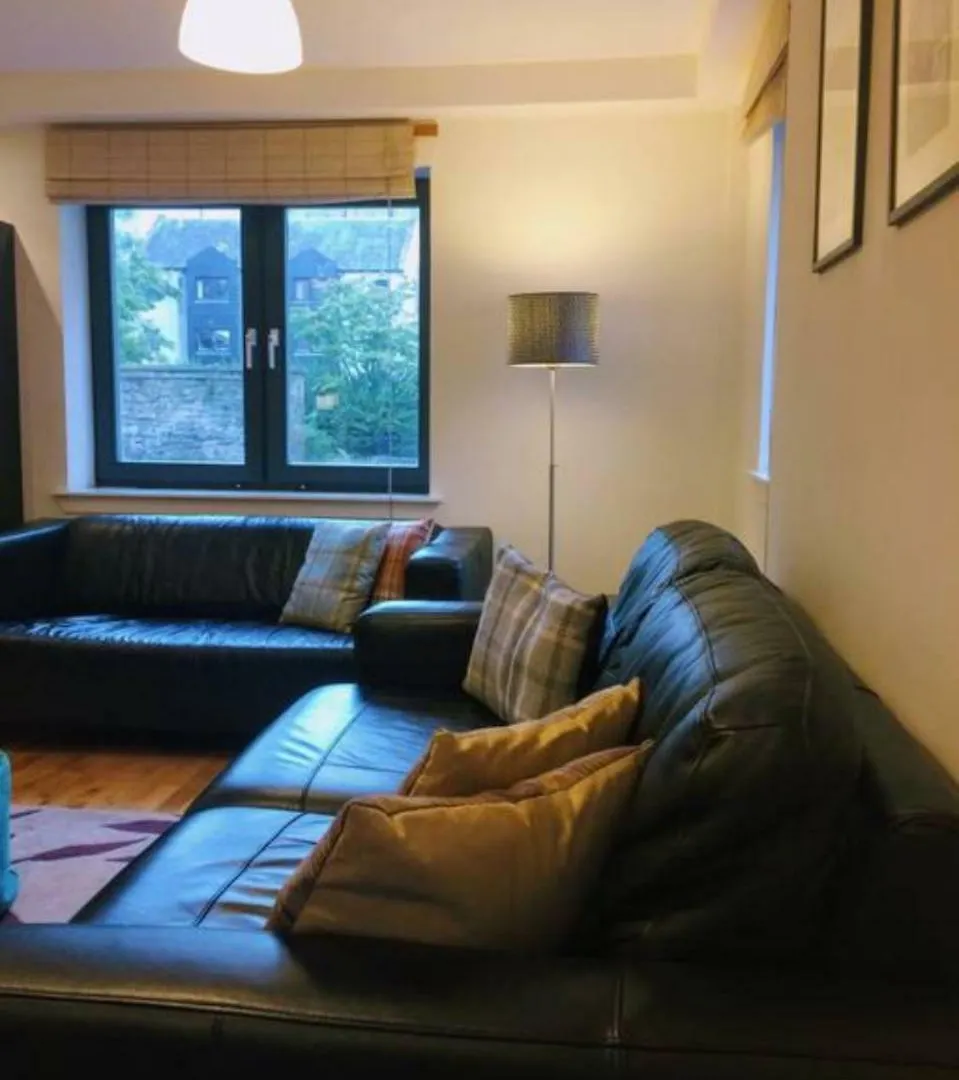 2 Bedroom In Edinburgh Old Town